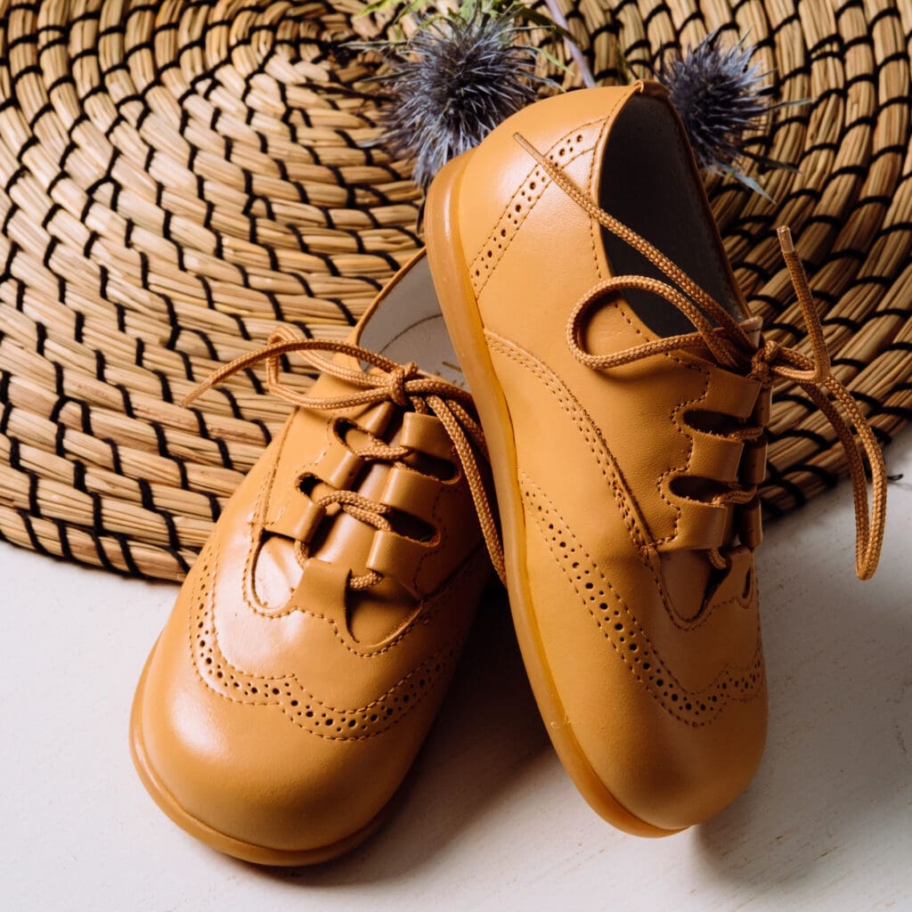 Zapatos inglesitos piel camel Biguel