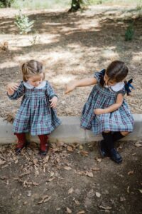 Zapatos inglesitos piel azul marino fabricados en España Biguel