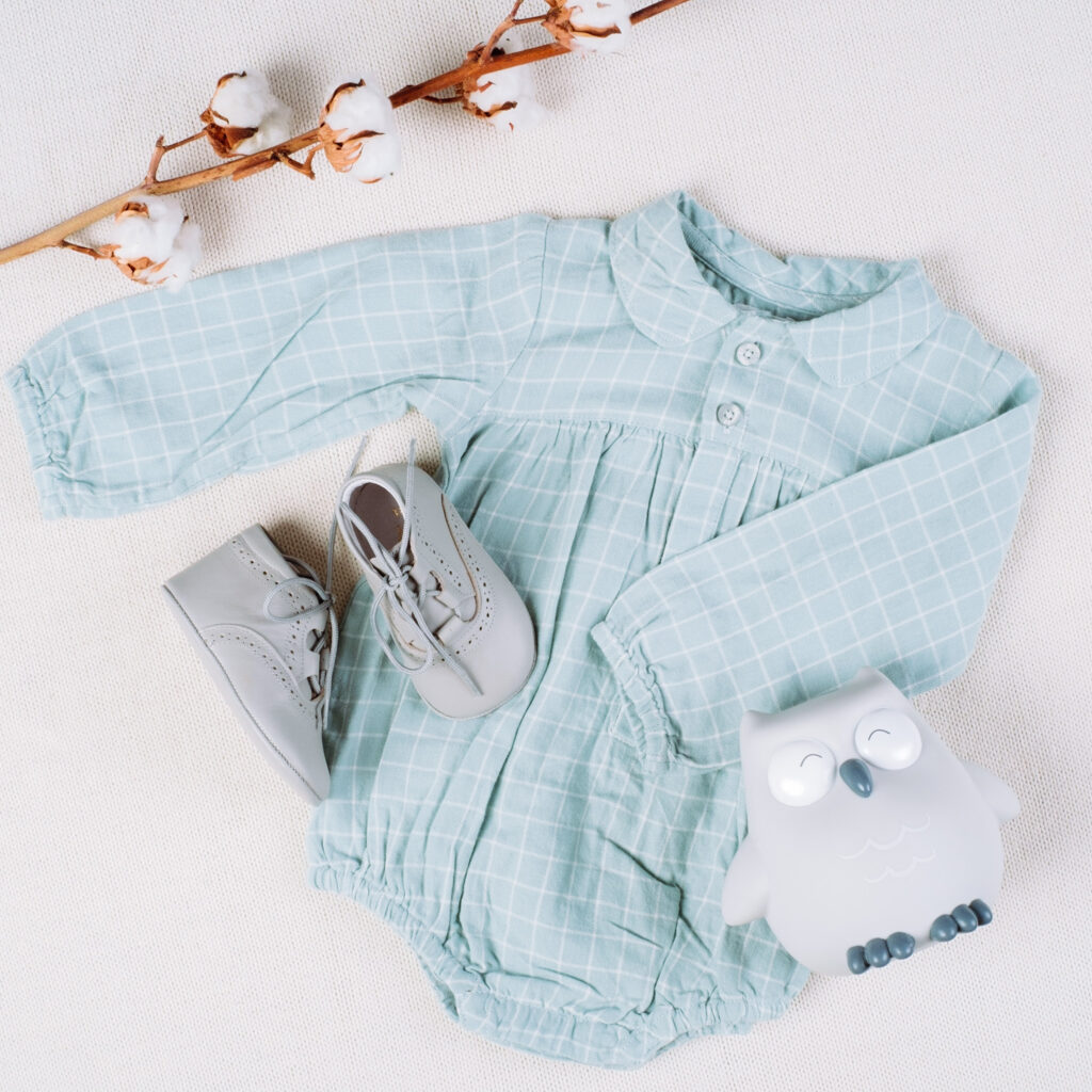 Botas bebe sin suela cordones gris