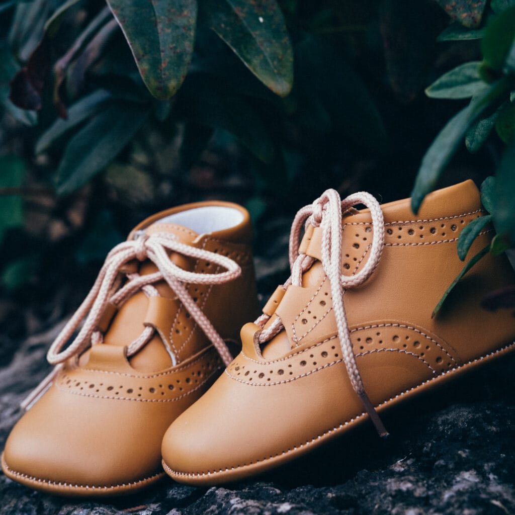Botas Bebe sin suela Cordones Camel